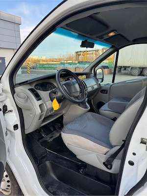 Renault trafic - imagine 3