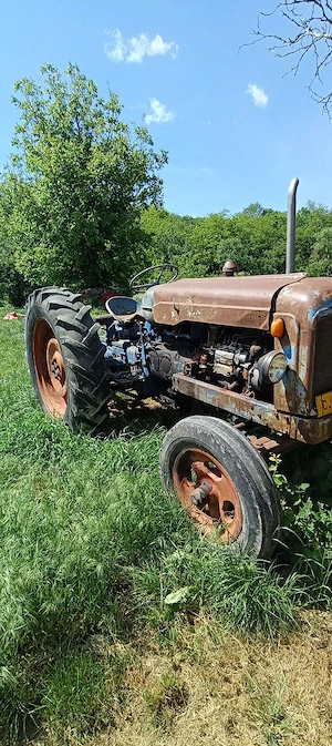 vand tractor fordson major - imagine 2