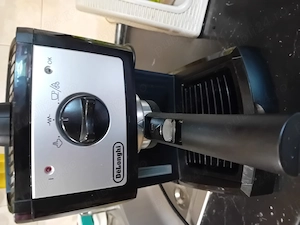 Aparat de cafea impecabil