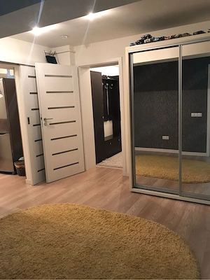 De închiriat: Apartament 3 camere, decomandat   Zona Centrală, Slatina