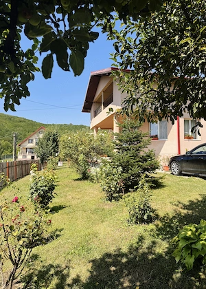 Vilă 4 camere cu teren 1.670 mp și livadă | Vălenii de Munte, Prahova