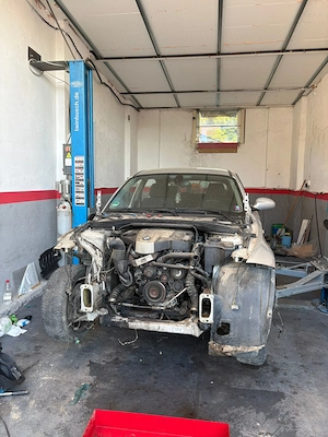 Dezmebrez BMW seria 1 2007 ,120d - imagine 3