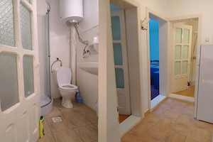    Cazare in vilă cu vedere  la mare apartament  de vacanță cu 5 locuri , acces la plaja imediat - imagine 5