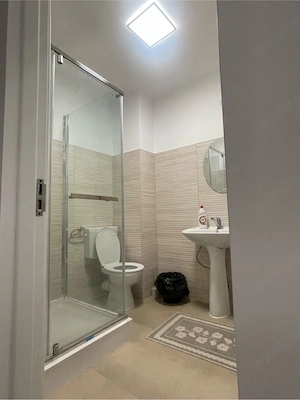 Oferim cazare pentru muncitori în zona industrială, ideală pentru echipe. - imagine 5
