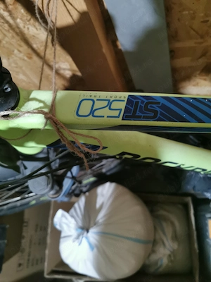Vând bicicletă rockrider st 520 