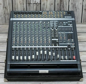 PowerMixer Yamaha EMX5000