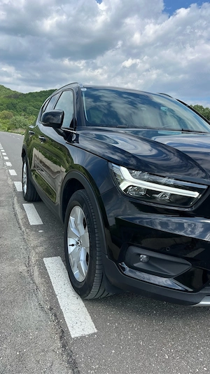 Volvo XC40 T3 - imagine 8