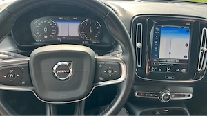 Volvo XC40 T3 - imagine 3