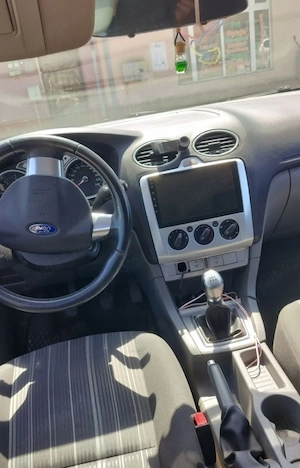 Vând Ford focus  1.6 tdci 2009 245mii km - imagine 6