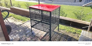 Vând container metalic 