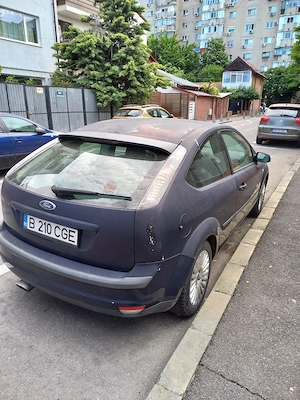 FORD focus 1.4 benzină  2006 - imagine 2