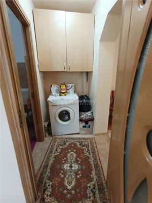 Apartament 2 camere in zona centrala Moldova Noua - imagine 9