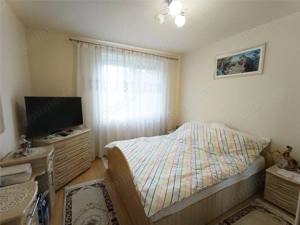 Apartament 2 camere in zona centrala Moldova Noua - imagine 7