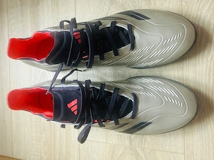 Ghete Fotbal teren sintetic Adidas Predator League marimea 43 