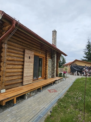 Casă din bușteni cu teren mare - imagine 4