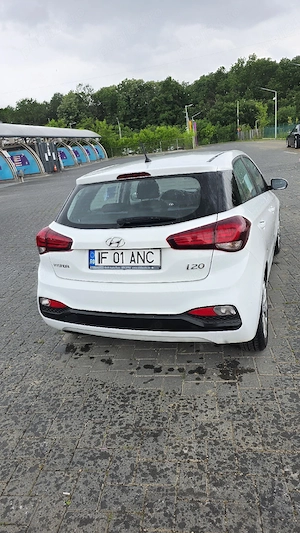 vând hyundai i20  - imagine 5