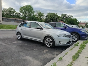 Vând Skoda Rapid Spaceback  - imagine 2