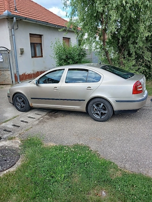 skoda octavia - imagine 2
