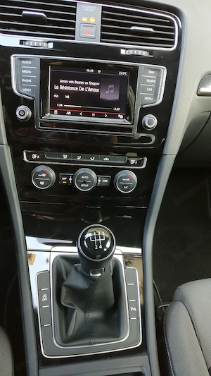 Volkswagen Golf 1.6 TDI BMT Highline - imagine 5
