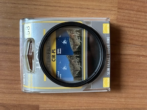 Vând filtru polarizare Hoya CIR-PL 58mm