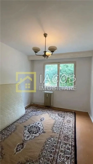 Apartament cu 3 camere, etajul 1, str. Milcov, Bacau - imagine 10