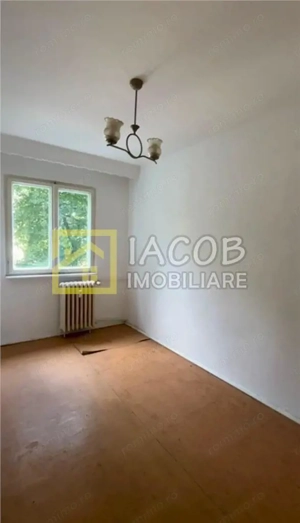 Apartament cu 3 camere, etajul 1, str. Milcov, Bacau - imagine 6