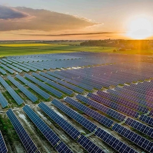 Angajăm montatori pentru panouri fotovoltaice în Sicilia, Italia.