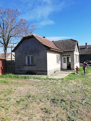 casa 3 cam renovabila la 25 km de oradea teren 5080mp