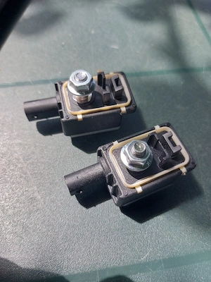 Senzor impact OE Bmw X1 F48 - imagine 2