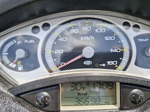 Yamaha XMAX 250i   2  km   1.600   negociabil - imagine 4