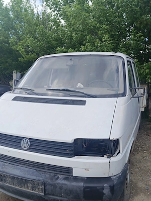 Dezmembrez Vw t4 Doka 2.4d 1997 - imagine 2