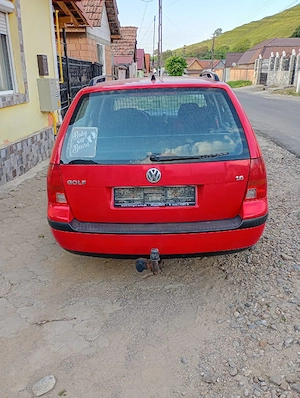 vând golf 4 1.6 16 valve benzină în perfectă stare - imagine 5