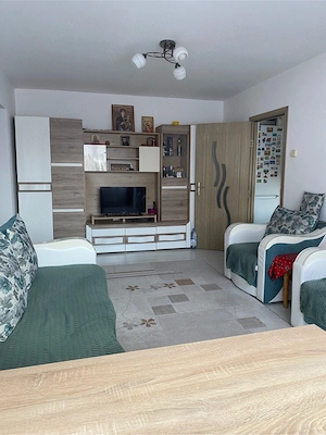 Apartament cu 2 camere, etaj 2, complet mobilat si utilat, 2 locuri de parcare