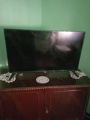 Televizor HD LG