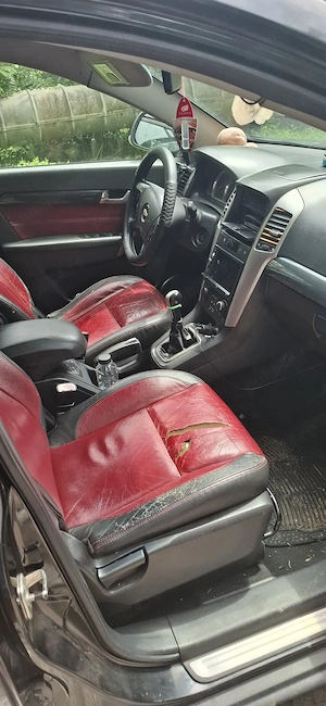 Vand sau schimb chevrolet captiva  - imagine 4