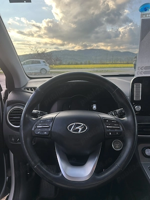 Hyundai Kona Premium 64 kWh Electric - imagine 9