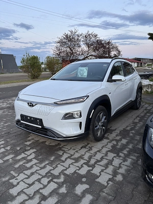 Hyundai Kona Premium 64 kWh Electric - imagine 3