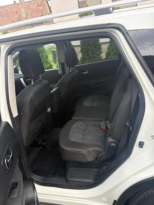 Nissan Qashqai+2 2.0 dCi 4x4 - imagine 10