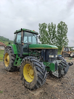 Tractor John Deere 7600 - imagine 7