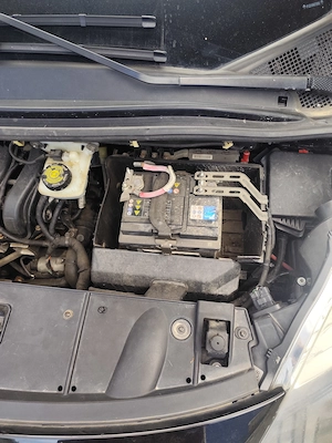 Renault Megane 3 1.6 benzina+Gpl, 2011-2012 (BREAK) - imagine 10