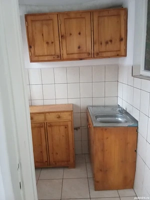 Inchiriez Ap. 3 camere decomandat, Oradea, central, nemobilat sau semimobilat.,  - imagine 7