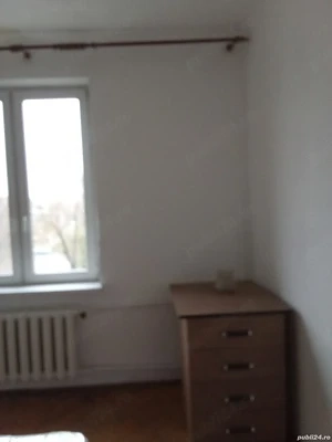 Inchiriez Ap. 3 camere decomandat, Oradea, central, nemobilat sau semimobilat.,  - imagine 4