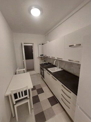 Vand garsonieră cu loc de parcare privat direct proprietar