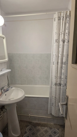  Inchiriez apartament cu 2 camere in zona C. Sagului - imagine 6