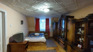 Casa cu mansarda, 7 camere, anexe, Sanmartin - imagine 7