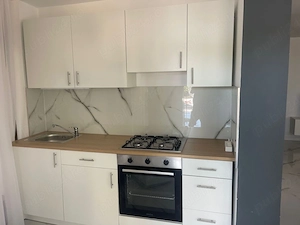 Proprietar, inchiriez apartament  la vila - imagine 3