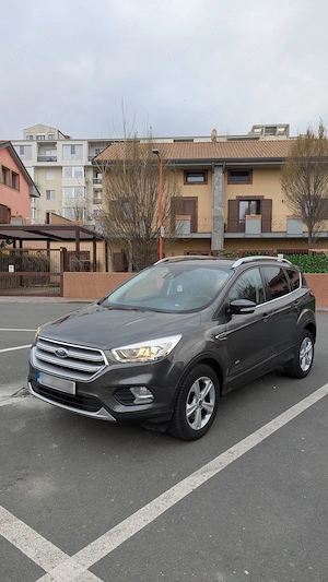 Vand Masina Ford Kuga 2018 1.5 benzina automate cu problema la motor (pierde antigel)