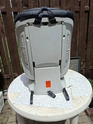 Scaun masina cu ISOFIX