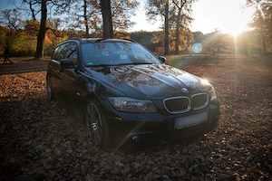 BMW Seria 3 318d DPF Edition Sport + Navi Profesionala - imagine 2