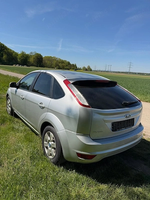 Ford focus 1.6 benzină 2009 - imagine 2